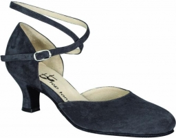 Madonna in Veloursleder grau